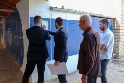 المجمع العلمي يطلق حملة إعلانية في جامعة القادسية للتعريف بفعاليات المشروع القرآني في الجامعات