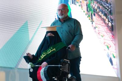 ولي أمر طالبةٍ من ذوي الهمم يشيد بجهود العتبة العباسية المقدسة لتنظيمها حفل تخرّج بنات الكفيل التاسع