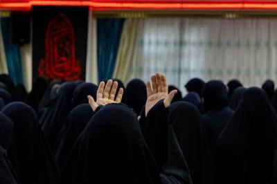 شعبة الخطابة النسوية تقيم مجلس عزاء بذكرى شهادة السيدة الزهراء (عليها السلام)