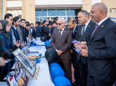 جامعة الكفيل تنظّم معرضًا علميًا بمناسبة يوم الأشعة العالمي