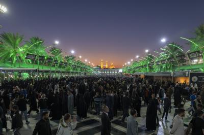 بالصور.. جموع الزائرين تحيي ليلة الجمعة عند المرقدين الطاهرين