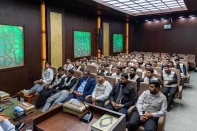 قسم العلاقات العامة يعقد اجتماعًا لمناقشة تنظيم مشاركة الطلبة في حفل التخرج المركزي السادس