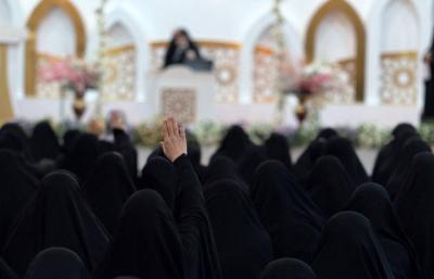 شعبة التوجيه الديني النسوي تقدم محاضرة عقائدية لطالبات مدرسة فدك الزهراء (عليها السلام) القرآنية