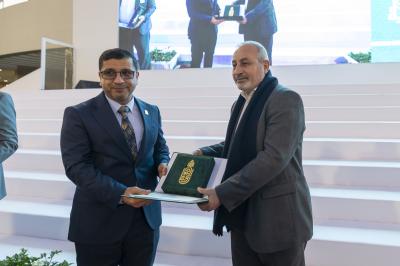 العتبة العباسية المقدسة تكرّم عددًا من ممثلي الجامعات العراقية المشارِكة في حفل التخرج المركزي العاشر