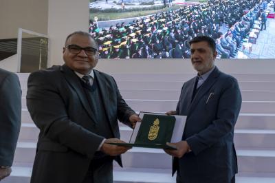 العتبة العباسية المقدسة تكرّم عددًا من ممثلي الجامعات العراقية المشارِكة في حفل التخرج المركزي العاشر