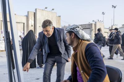 المجمع العلمي يقيم محطة لتعليم القراءة الصحيحة للزائرين بمدينة الكاظمية بذكرى شهادة الإمام الكاظم (عليه السلام)