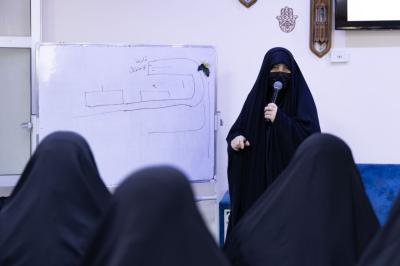 شعبة الخطابة النسوية تناقش تحضيراتها الخاصة بحفل التكليف الشرعي لتلميذات مدارس كربلاء