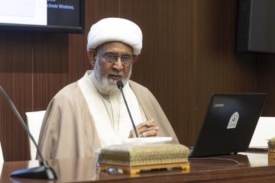 قسم الشؤون الفكرية يقدم محاضرة حول الأخلاق الإدارية في بيئة العمل لوفد من ذي قار