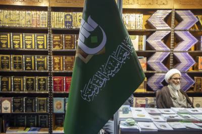 العتبة العباسية المقدسة تعرض أكثر من 670 إصدارًا في جناحها بمهرجان عين الحياة الرابع