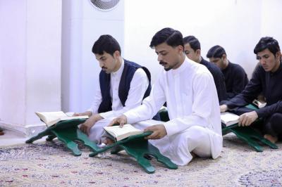 المجمَع العلمي يقيم ختمة قرآنية رمضانية لطلبة الأقسام الداخلية في جامعة كربلاء