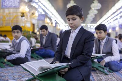 المجمع العلمي يواصل الختمة القرآنية الرمضانية المرتلة حفظًا في مقام الإمام المهدي (عجَّل الله فرجه)