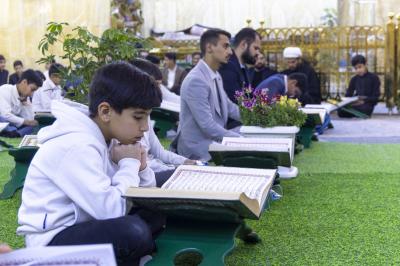 المجمع العلمي يواصل الختمة القرآنية الرمضانية المرتلة حفظًا في مقام الإمام المهدي (عجَّل الله فرجه)