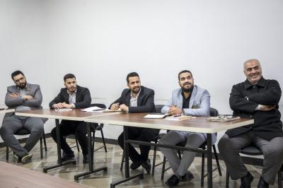 أكاديمية التطوير الإداري تنظم محاضرة عن التحديات الخارجية وأثرها في السلوك الوظيفي لطلبتها