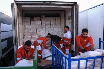 قسم الشؤون الطبية: أرسلنا 20 طنًّا من الأدوية ضمن قافلة العتبة العباسية المقدسة الإغاثية إلى إيران