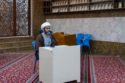 قسم العلاقات العامة ينظم برنامجًا لتكليف عدد من تلميذات مدارس كربلاء