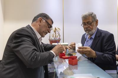 عبر منافذ العتبة العباسية المقدسة.. ممثّلية مواكب المثنى تشارك بالتبرّع للشعبين الإيراني واللبناني