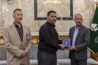 عبر منافذ العتبة العباسية المقدسة.. ممثّلية مواكب المثنى تشارك بالتبرّع للشعبين الإيراني واللبناني