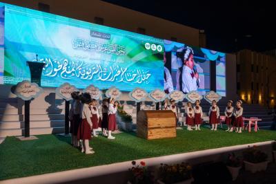 رياض مجموعة العميد تقدم عروضًا مسرحية في حفل اختتام الخبرات التربوية
