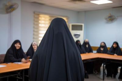 مركز الثقافة الأسرية يقيم برنامجًا إرشاديًّا في مركز التدريب المهني