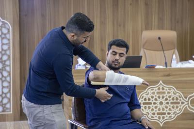 مركز الكفيل للصحة والسلامة يقدم ورشة في الإسعافات الأولية لمجموعة من طلبة الجامعات