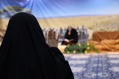 شعبة الخطابة النسوية تختتم دورة روافد المعرفة لطالبات المرحلة الثانوية في كربلاء