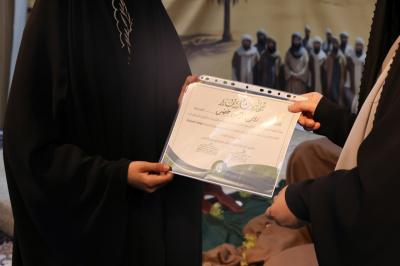 شعبة الخطابة النسوية تختتم دورة روافد المعرفة لطالبات المرحلة الثانوية في كربلاء