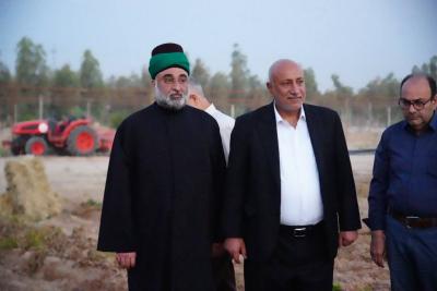 الأمين العام للعتبة العباسية المقدسة ومحافظ كربلاء يطلعان على مزارع تقاوي البطاطا