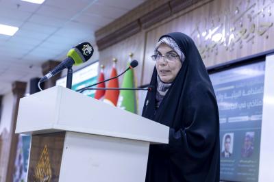 رئيسة الجلسة الحوارية: مهرجان جامعة العميد ناقش تحدّيات البيئة وآليات دعم الاستدامة في الجامعات