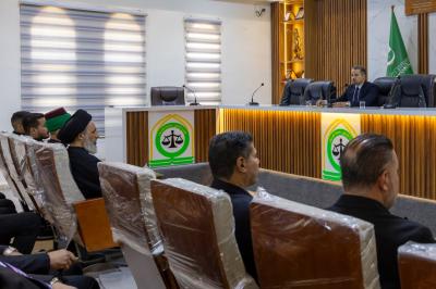 قسم العلاقات العامة ينظم مراسم رفع راية الحزن في جامعة كربلاء