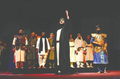 حين يغدو الحزن فنّاً: رحلة مسرح التعزية (التشابيه) من الشارع إلى الخشبة