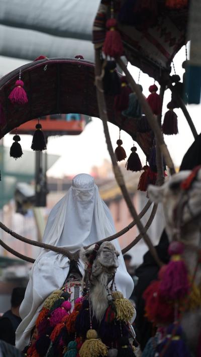 حين يغدو الحزن فنّاً: رحلة مسرح التعزية (التشابيه) من الشارع إلى الخشبة
