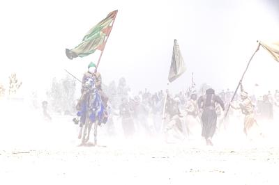 حين يغدو الحزن فنّاً: رحلة مسرح التعزية (التشابيه) من الشارع إلى الخشبة