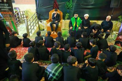 موكبُ أشبالِ الطفّ: حين تُفطَمُ الطفولةُ على حبِّ الحسينِ (عليه السلام)