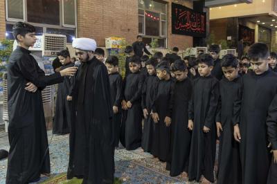موكبُ أشبالِ الطفّ: حين تُفطَمُ الطفولةُ على حبِّ الحسينِ (عليه السلام)