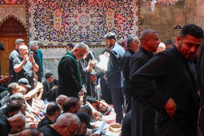 في يوم عاشوراء.. قسم الشؤون الدينية يوزع 5000 مطبوع توعوي على الزائرين
