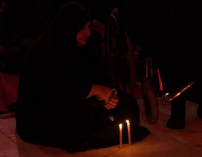 ليلةٌ تُطفأ فيها المصابيح وتتكلم الذاكرة: كربلاء في وحشة ما بعد الفاجعة