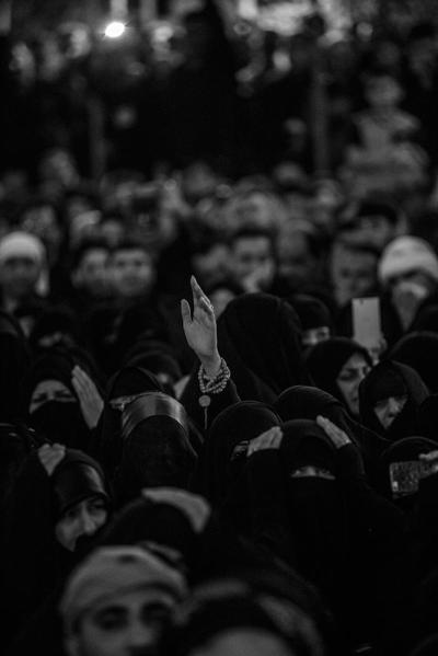ليلةٌ تُطفأ فيها المصابيح وتتكلم الذاكرة: كربلاء في وحشة ما بعد الفاجعة