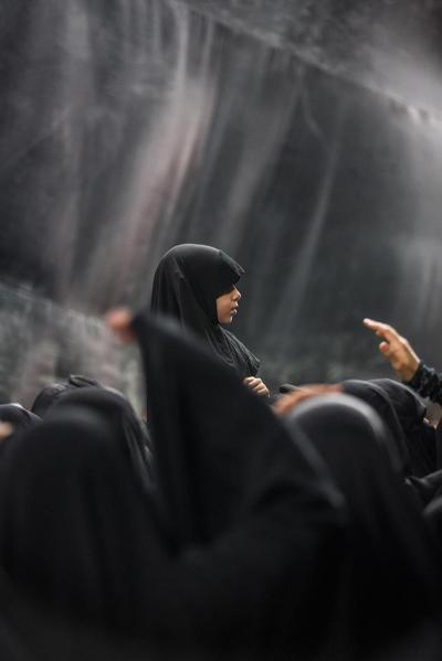 ليلةٌ تُطفأ فيها المصابيح وتتكلم الذاكرة: كربلاء في وحشة ما بعد الفاجعة