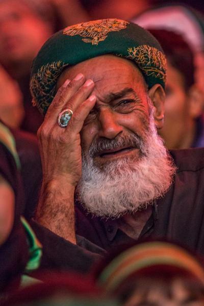 ليلةٌ تُطفأ فيها المصابيح وتتكلم الذاكرة: كربلاء في وحشة ما بعد الفاجعة