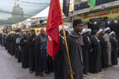 حينما يصير الماء منبرًا: 13 عامًا صنعت مشهد عاشوراء في القارة السمراء