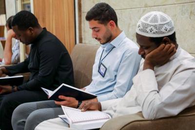 حينما يصير الماء منبرًا: 13 عامًا صنعت مشهد عاشوراء في القارة السمراء