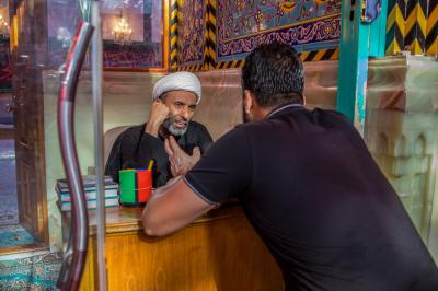 في ذكرى دفن الأجساد الطاهرة.. قسم الشؤون الدينية يضاعف جهوده التبليغية المقدمة للزائرين