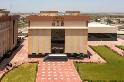 جامعة العميد: حصول كلية الصيدلة على الاعتماد البرامجي يؤكّد رصانة البرامج الأكاديمية في الجامعة