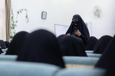 فعاليات مخيّم بنات العقيدة تشهد تقديم محاضرة عن البصيرة والاقتداء الواعي بمنهج أهل البيت (عليهم السلام)