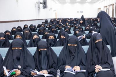 فعاليات مخيّم بنات العقيدة تشهد تقديم محاضرة عن البصيرة والاقتداء الواعي بمنهج أهل البيت (عليهم السلام)