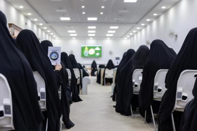 فعاليات مخيّم بنات العقيدة تشهد تقديم محاضرة عن البصيرة والاقتداء الواعي بمنهج أهل البيت (عليهم السلام)