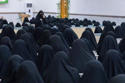 المشاركات في مخيم بنات العقيدة: المخيّم أسهم في تنمية وعينا وصقل مهاراتنا الميدانية