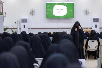 المشاركات في مخيم بنات العقيدة: المخيّم أسهم في تنمية وعينا وصقل مهاراتنا الميدانية
