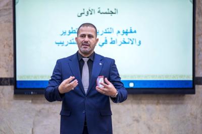  قسم التطوير يقيم دورة تدريبية في إعداد المدربين لملاكات العتبة العباسية المقدسة