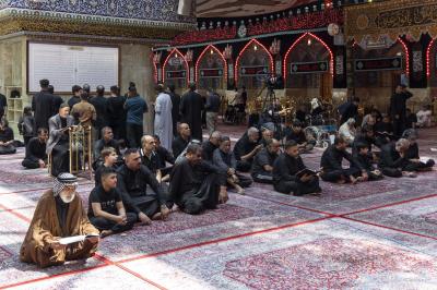 بمشاركة جموع المؤمنين.. قراءة دعاء الندبة في صحن مرقد أبي الفضل العباس (عليه السلام)